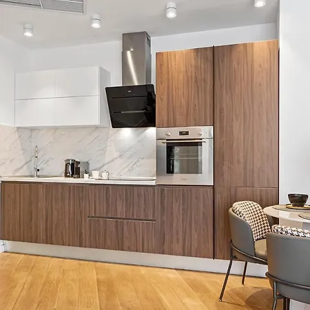 One Herastrau Park Apartment *