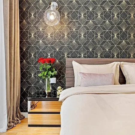 One Herastrau Park * بوخارست